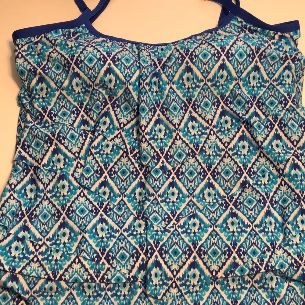 Alex Marie Size 16 two piece tankin suit